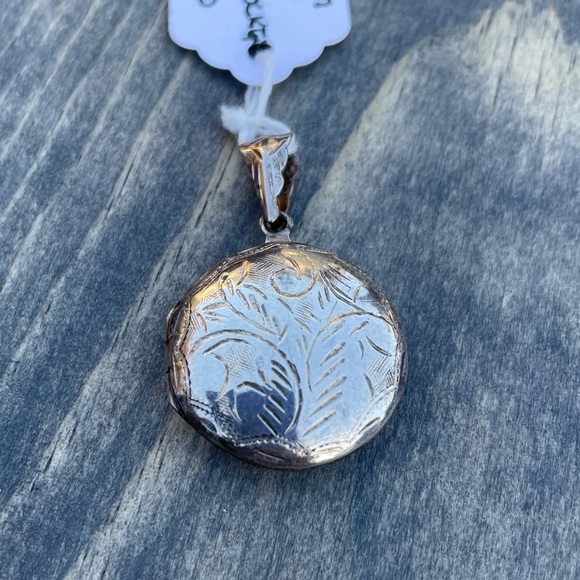 Sterling Silver Round Locket - Picture 3 of 3